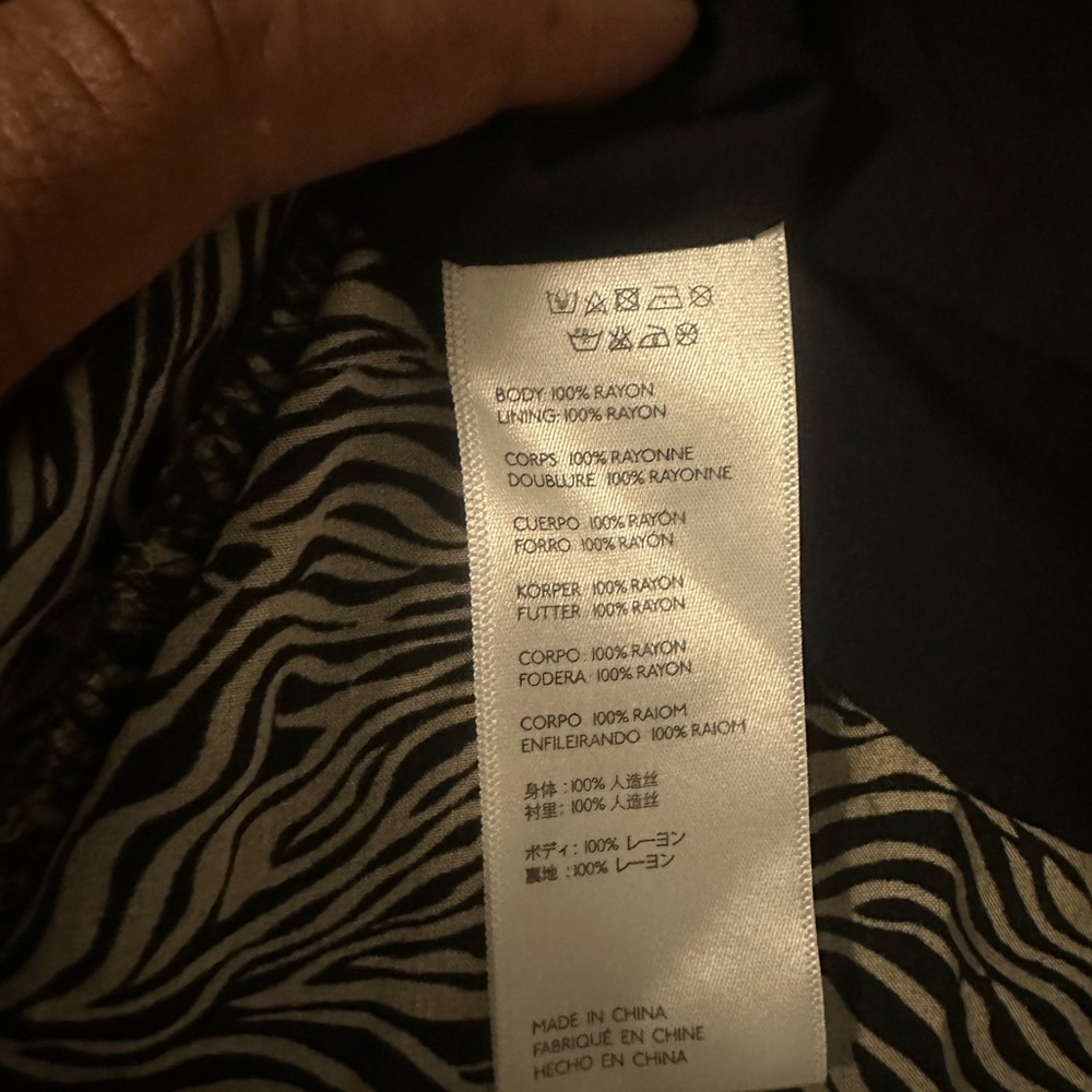 Urban outfitters animal, print skirt size medium - Picture 7 of 8